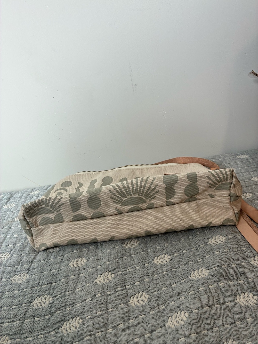 Erin Flett Canvas Crossbody Sun and Moon Bag in Oatmeal - Picture 5 of 5
